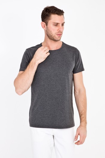 Erkek Giyim - Bisiklet Yaka Slim Fit Tişört