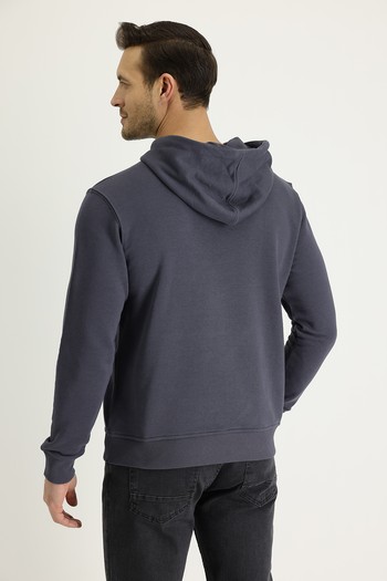 Erkek Giyim - Kapüşonlu Baskılı Sweatshirt
