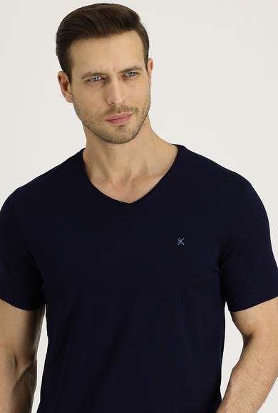 Erkek Giyim - SİYAH LACİVERT S Beden V Yaka Slim Fit Nakışlı Tişört